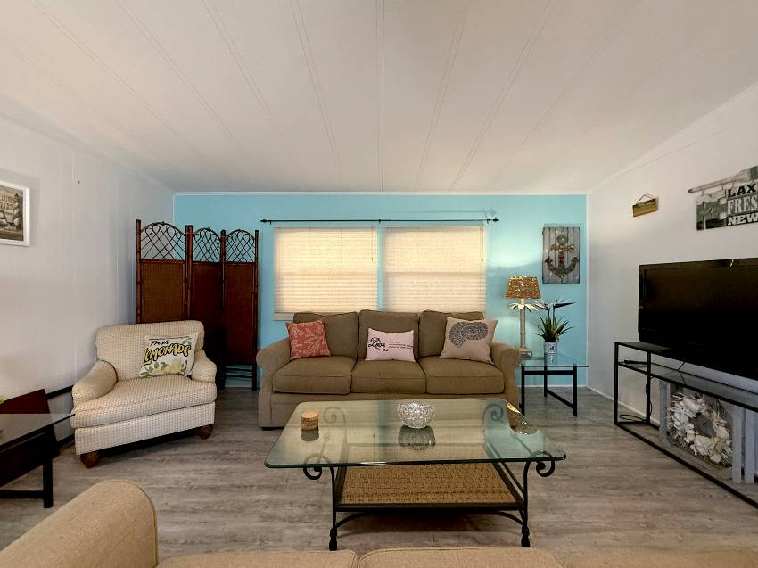 7924 Desoto Dr a Ellenton, FL Mobile or Manufactured Home for Sale